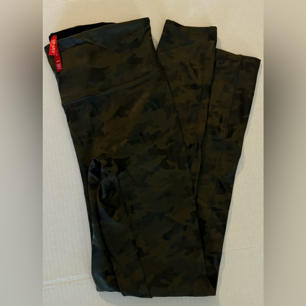 Faux Leather Camo Leggings Green Camo